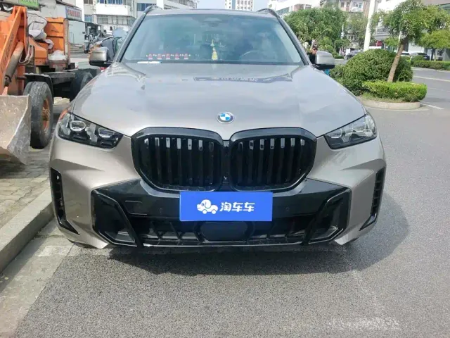 BMW X5 — Фото автомобиля 2