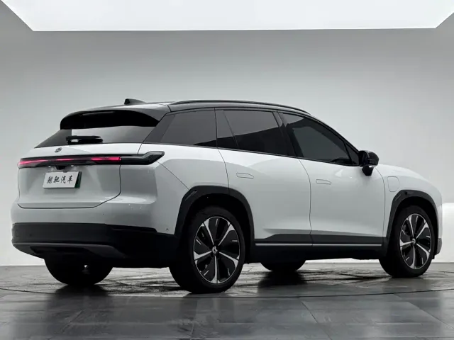 Nio ES7 — Фото автомобиля 7