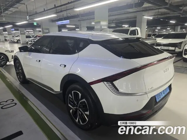 Kia EV6 — Фото автомобиля 3