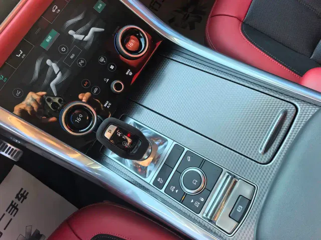 Land Rover Range Rover Sport — Фото автомобиля 14