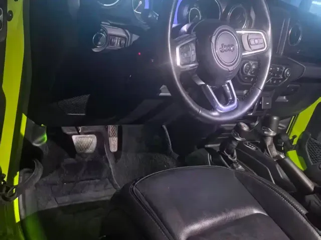 Jeep Wrangler — Фото автомобиля 7