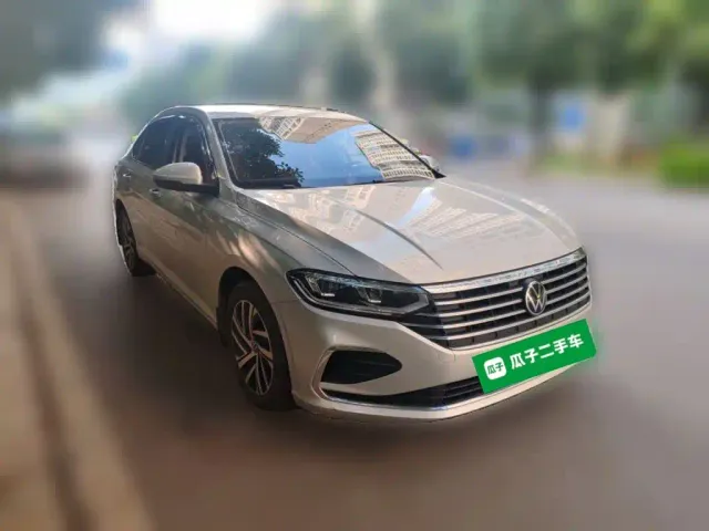 Volkswagen Lavida — Фото автомобиля 23