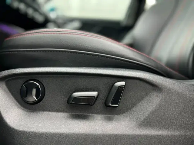 Audi Q2L — Фото автомобиля 21