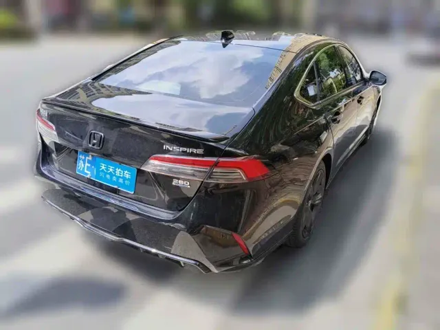 Honda Inspire — Фото автомобиля 2