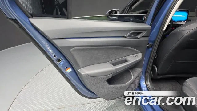 Volkswagen Golf Golf 8 поколение 2.0 TDI Prestige — Фото автомобиля 22