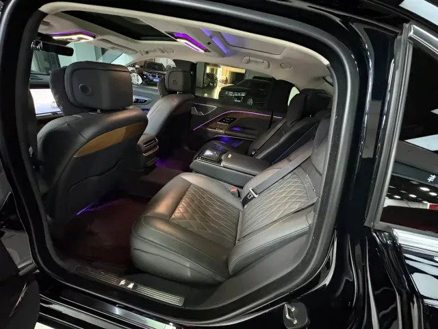 Hongqi Guoya — Фото автомобиля 6