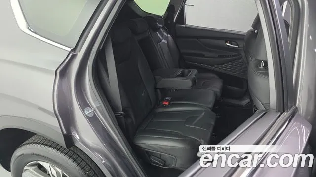 Hyundai Santafe — Фото автомобиля 24
