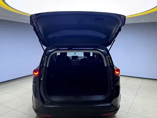 Chevrolet Orlando — Фото автомобиля 7