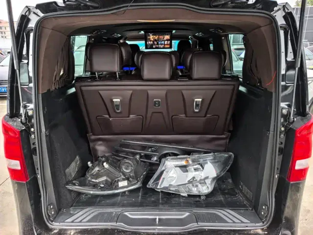 Mercedes-Benz Vito — Фото автомобиля 7