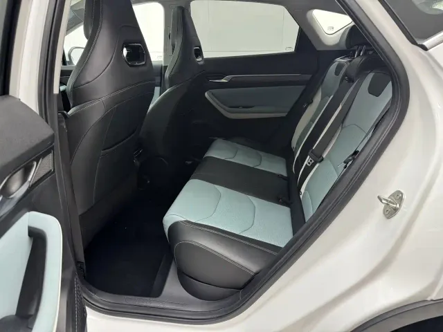 Geely Emgrand S — Фото автомобиля 20