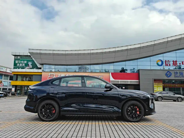 IM Motors LS6 — Фото автомобиля 6