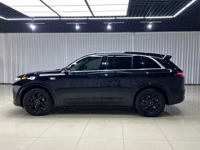 Li Auto L7 — Фото автомобиля 3