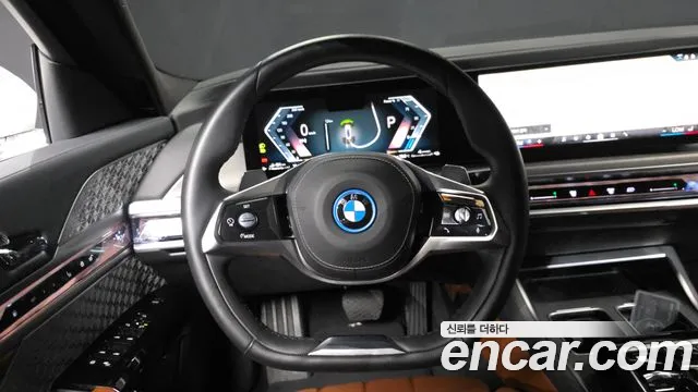 BMW 7-Series 7 серия (G70) — Фото автомобиля 13