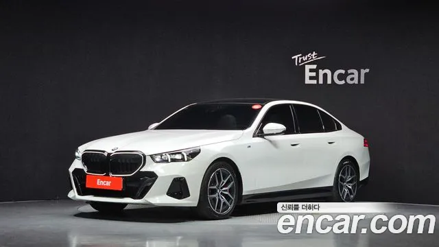 Фотография автомобиля — BMW 5 Series G60