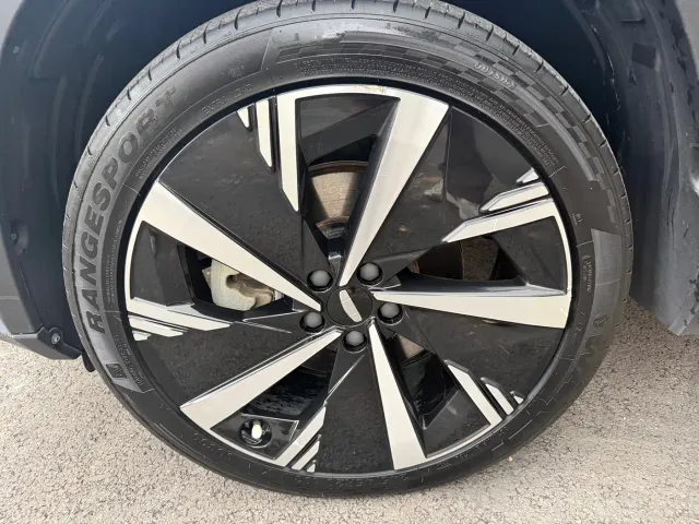 Geely Boyue L — Фото автомобиля 14