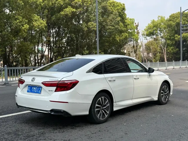 Honda Inspire — Фото автомобиля 5