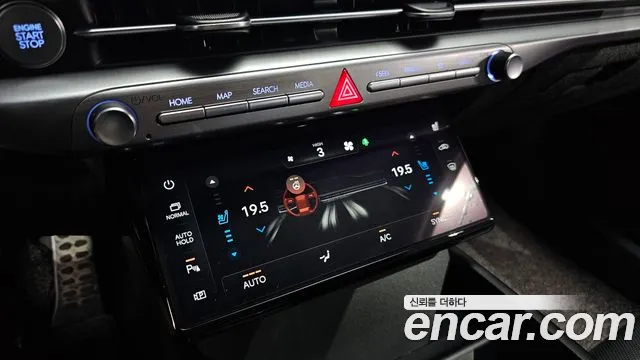 Hyundai Grandeur Grandeur (GN7) 3.5 LPG 2WD (Такси) — Фото автомобиля 17