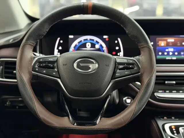 GAC Trumpchi M6 — Фото автомобиля 11