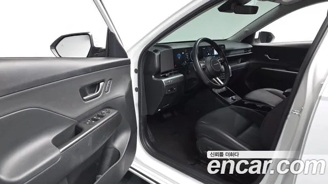 Hyundai Kona SX2 — Фото автомобиля 15