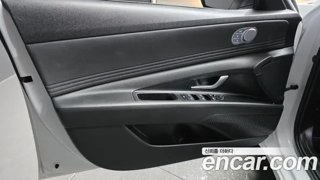 Hyundai AVANTE Avante (CN7) — Фото автомобиля 24