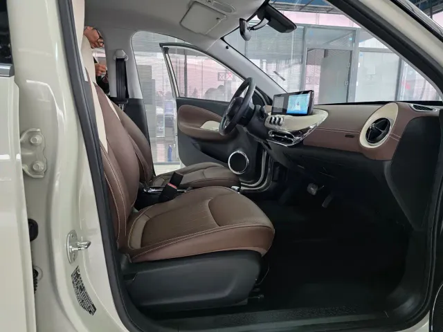 Wuling Bingo — Фото автомобиля 9