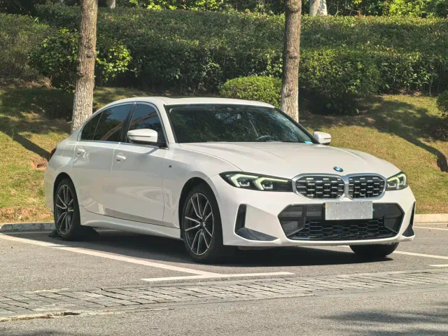 BMW 3 Series — Фото автомобиля 3
