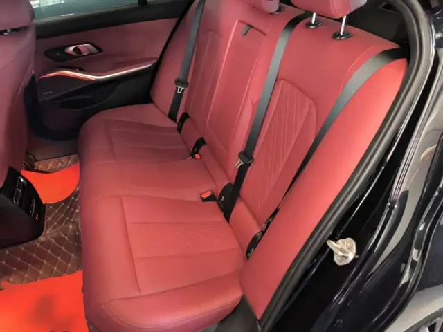 BMW 3 Series — Фото автомобиля 16