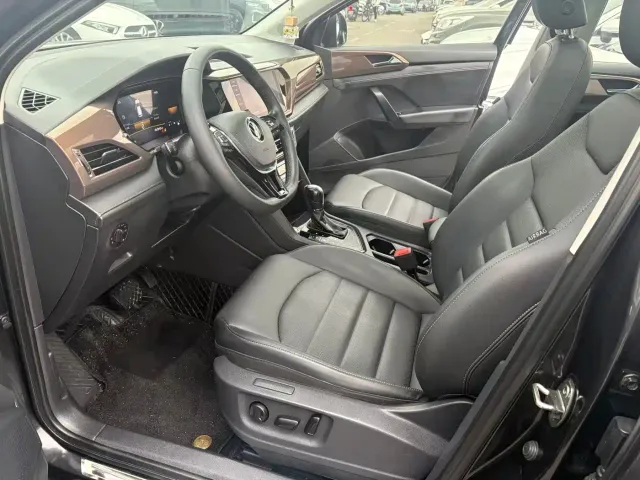 Volkswagen Tharu — Фото автомобиля 4