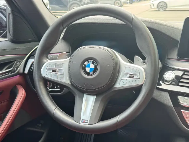 BMW 5 Series — Фото автомобиля 15