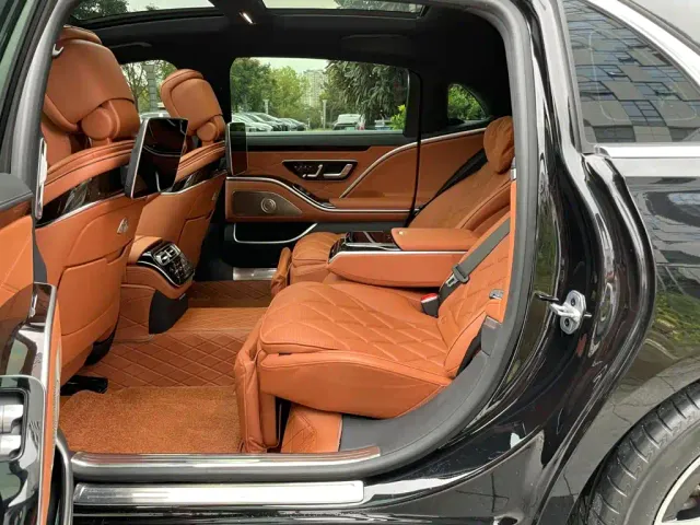 Mercedes-Benz Maybach S-Class — Фото автомобиля 11