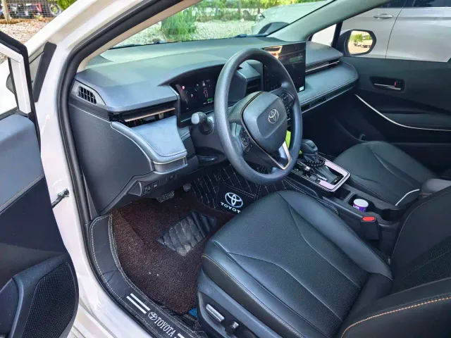 Toyota Corolla — Фото автомобиля 8
