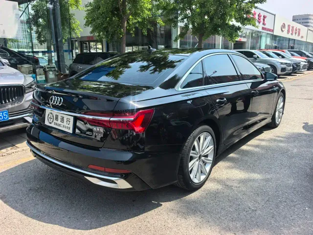 Audi A6L — Фото автомобиля 15