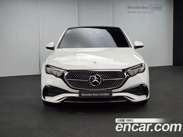 Mercedes-Benz E-Class — Фото автомобиля 3