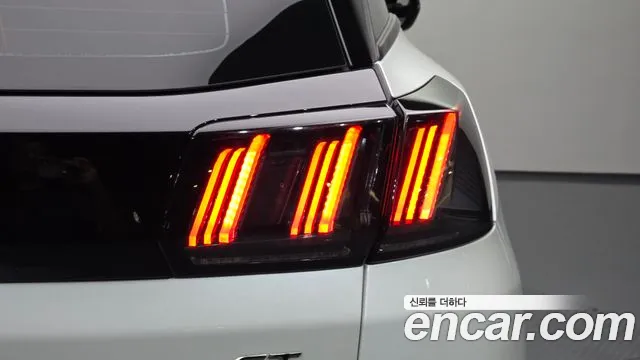 Peugeot 3008 2nd Gen — Фото автомобиля 23
