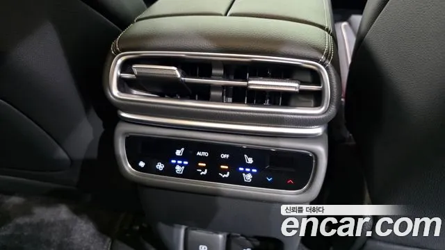 Genesis GV80 — Фото автомобиля 25