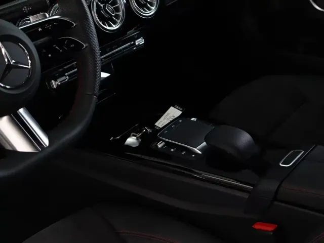 Mercedes-Benz A-Class — Фото автомобиля 20
