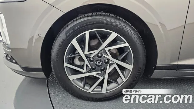Hyundai Grandeur Grandeur (GN7) 2.5 Бензин 2WD — Фото автомобиля 5