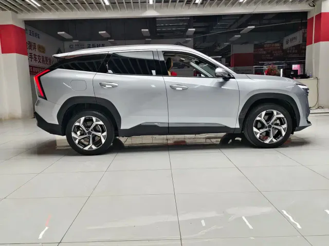 Geely Boyue L — Фото автомобиля 11