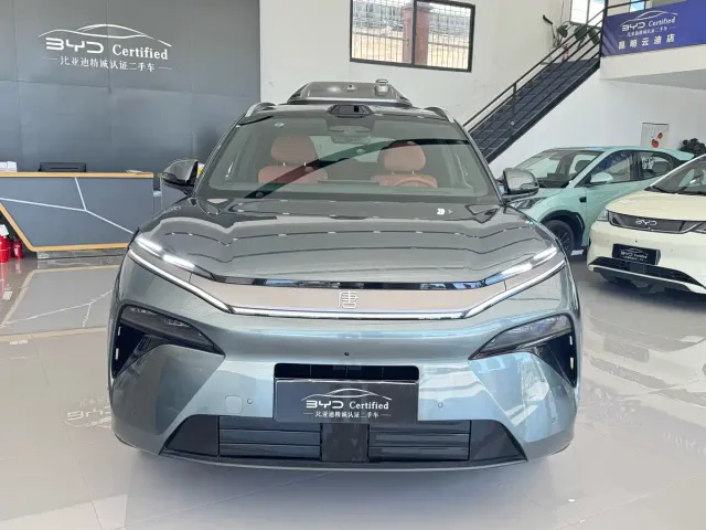 BYD Tang L — Фото автомобиля 2