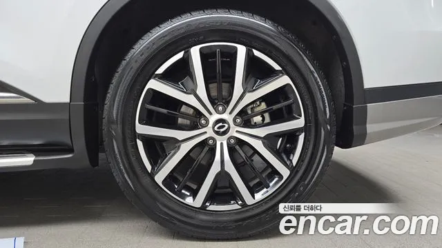 Renault-KoreaSamsung QM6 Новый QM6 2.0 GDe RE Signature 2WD — Фото автомобиля 21