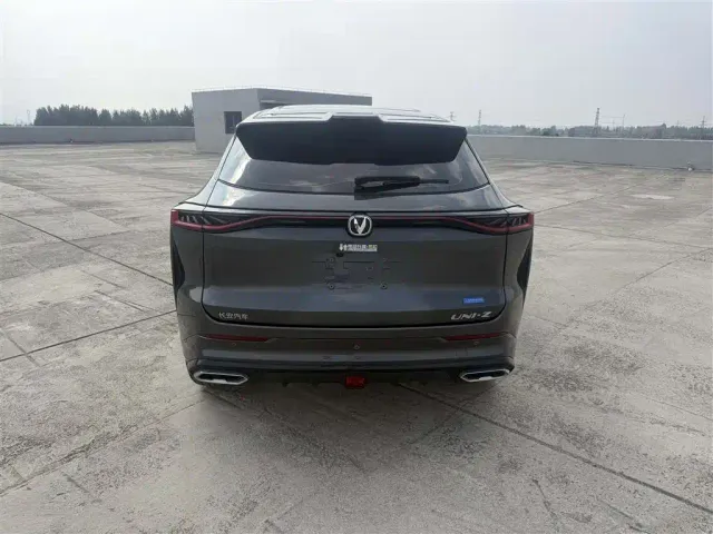 Changan UNI-Z — Фото автомобиля 8