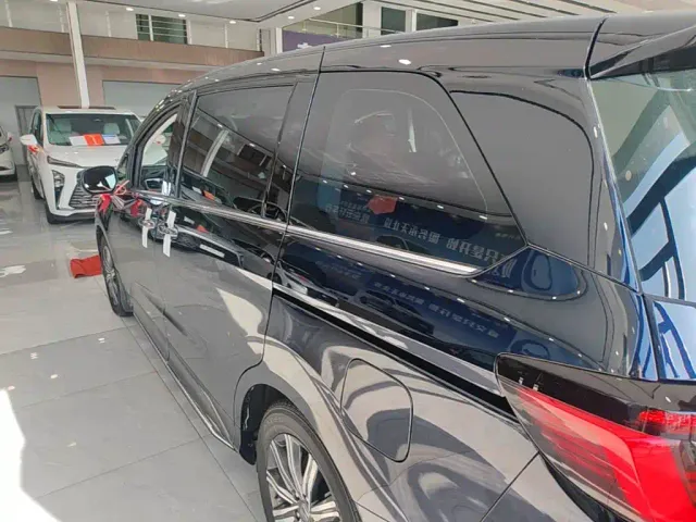 Honda Odyssey — Фото автомобиля 4