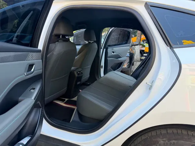 BYD Qin PLUS — Фото автомобиля 5
