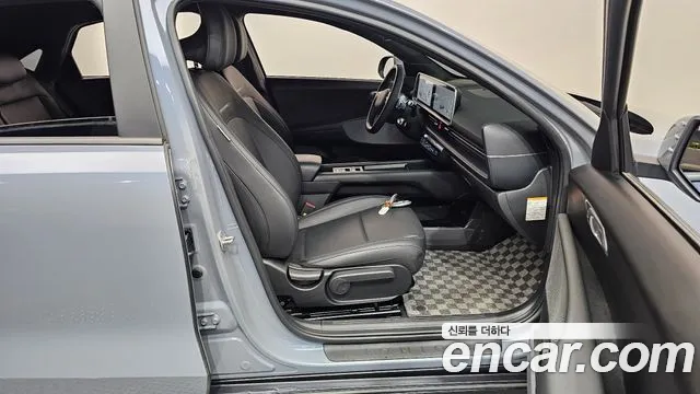 Hyundai Ioniq 6 — Фото автомобиля 16