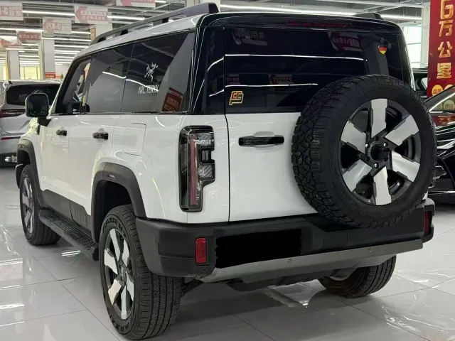 BAIC BJ40 — Фото автомобиля 8