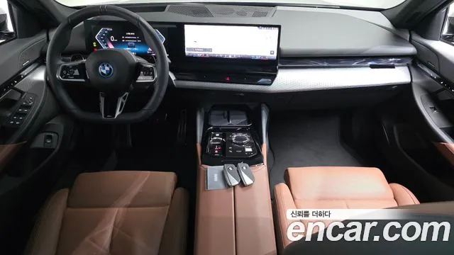 BMW 5 Series G60 — Фото автомобиля 9