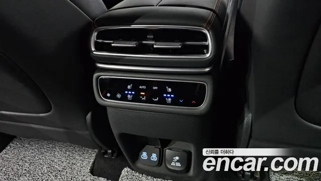 Genesis GV80 — Фото автомобиля 26