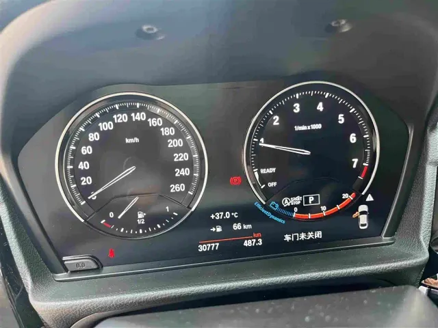 BMW 1 Series — Фото автомобиля 12
