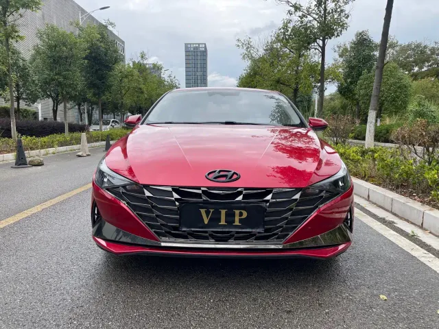 Hyundai Elantra — Фото автомобиля 2
