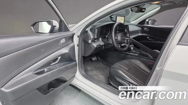 Hyundai Avante CN7 — Фото автомобиля 14